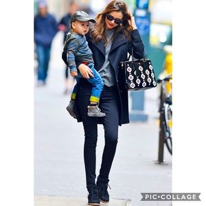 Cute Bobby Black Leather Platformed Sneaker 23